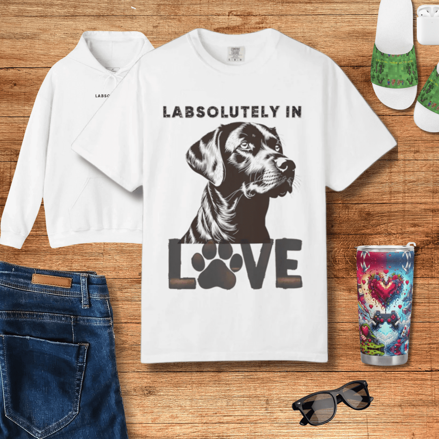 Labrador T-shirt - Labsolutely In Love Comfort Tee - Iron Phoenix GHG