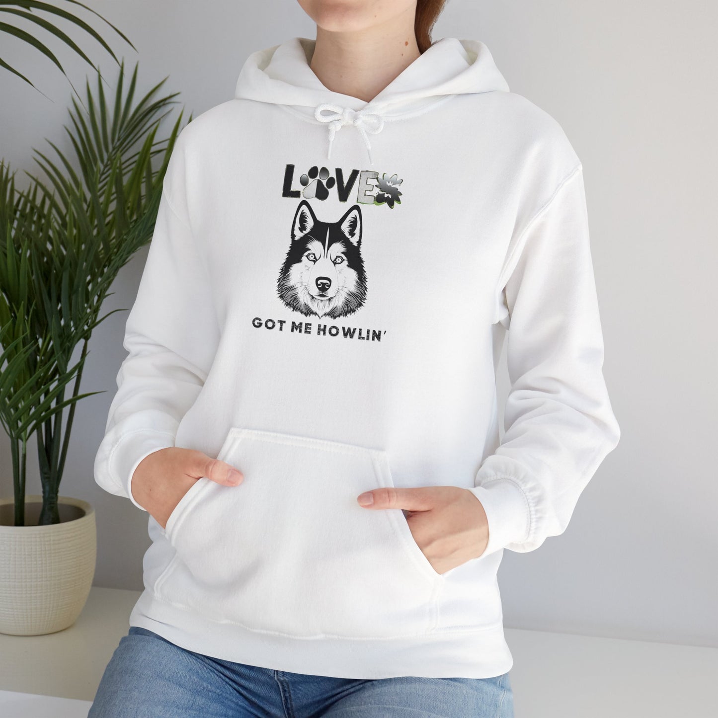 Love Got Me Howlin' Hoodie - Unisex Heavy Blend Sweatshirt