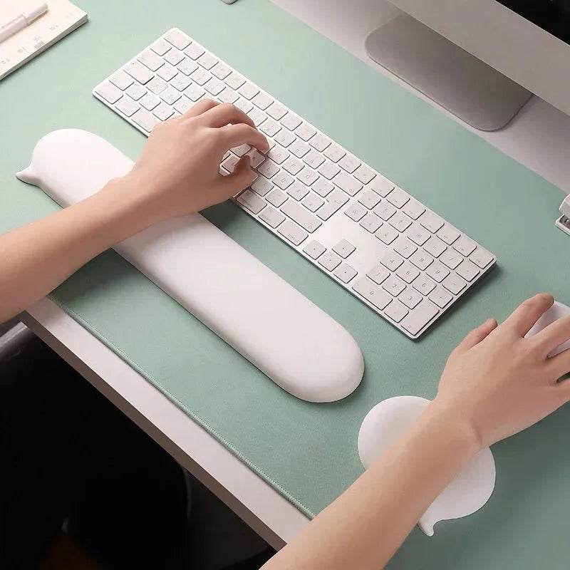 Ergonomic Silicone Wrist Pad (by HRUEDA) 2025 - Iron Phoenix GHG