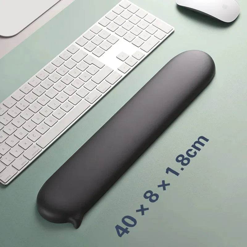 Ergonomic Silicone Wrist Pad (by HRUEDA) 2025 - Iron Phoenix GHG