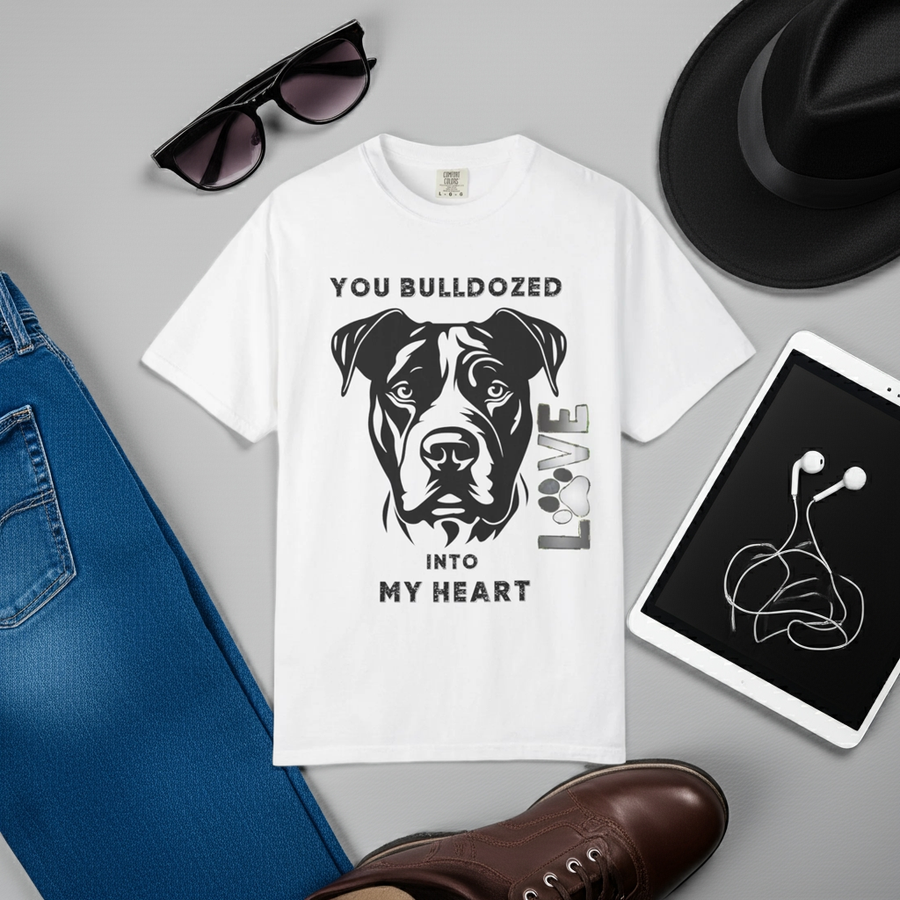 Bulldog Love Unisex T-Shirt: Eco-Friendly Comfort for Gamer Dog Enthusiasts - Iron Phoenix GHG